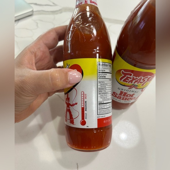 Texas Pete Original Hot Sauce, Gluten Free, 16 Fl Oz ( 2 Pack ) - Picture 2 of 3